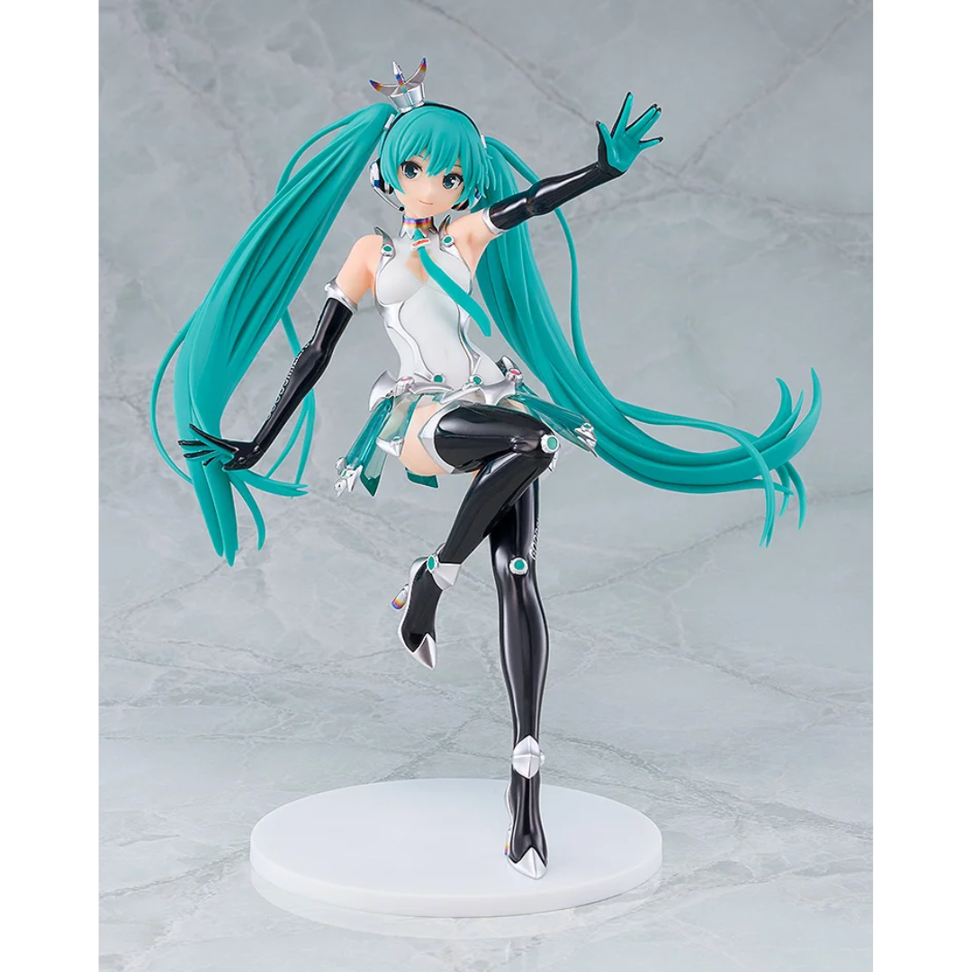 Hatsune Miku - GT Project 1/8 Scale Plastic Model Kit - Reincarnation Racing Miku: 2013 Ver. [PRE-ORDER] (RELEASE APR26)